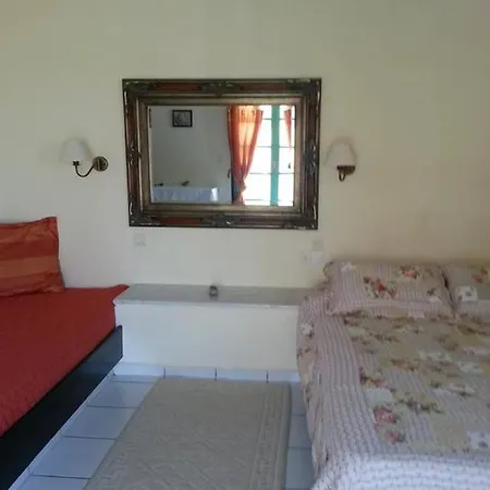 公寓 Entire Private Sea Full View With Balcony, Shared Pool And Air Conditionin (adults Only) 赫索尼索斯