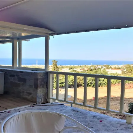 Entire Private Sea Full View With Balcony, Shared Pool And Air Conditionin (adults Only) * 赫索尼索斯
