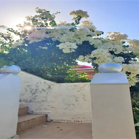 Entire Private Sea Full View With Balcony, Shared Pool And Air Conditionin (adults Only) Apartment