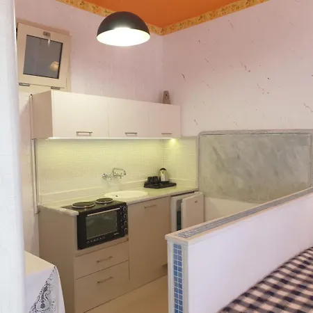 Appartement Entire Private Sea Full View With Balcony, Shared Pool And Air Conditionin (adults Only)