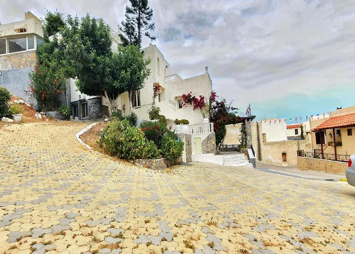 Entire Private Sea Full View With Balcony, Shared Pool And Air Conditionin (adults Only) * Χερσόνησος